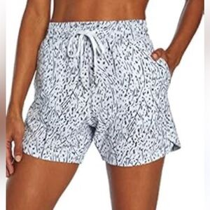 Women's White and Black Patterned Shorts